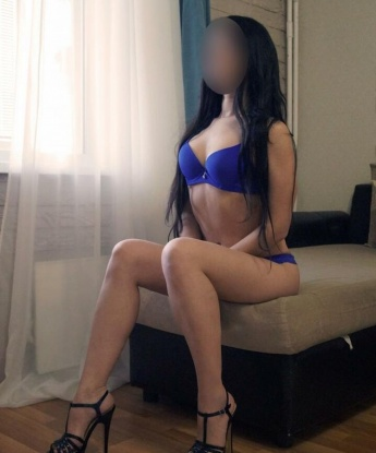 Чувственная шатенка с загадочным взглядом приглашает к себе на незабываемое свидание. Мои ласки и нежности сведут с ума даже самого трезвого мужчину. 4723, 24 года